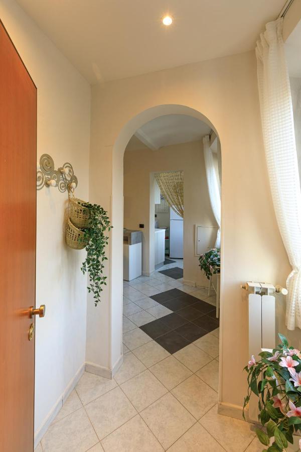 Dimora Del Viaggiatore Prato  Luaran gambar